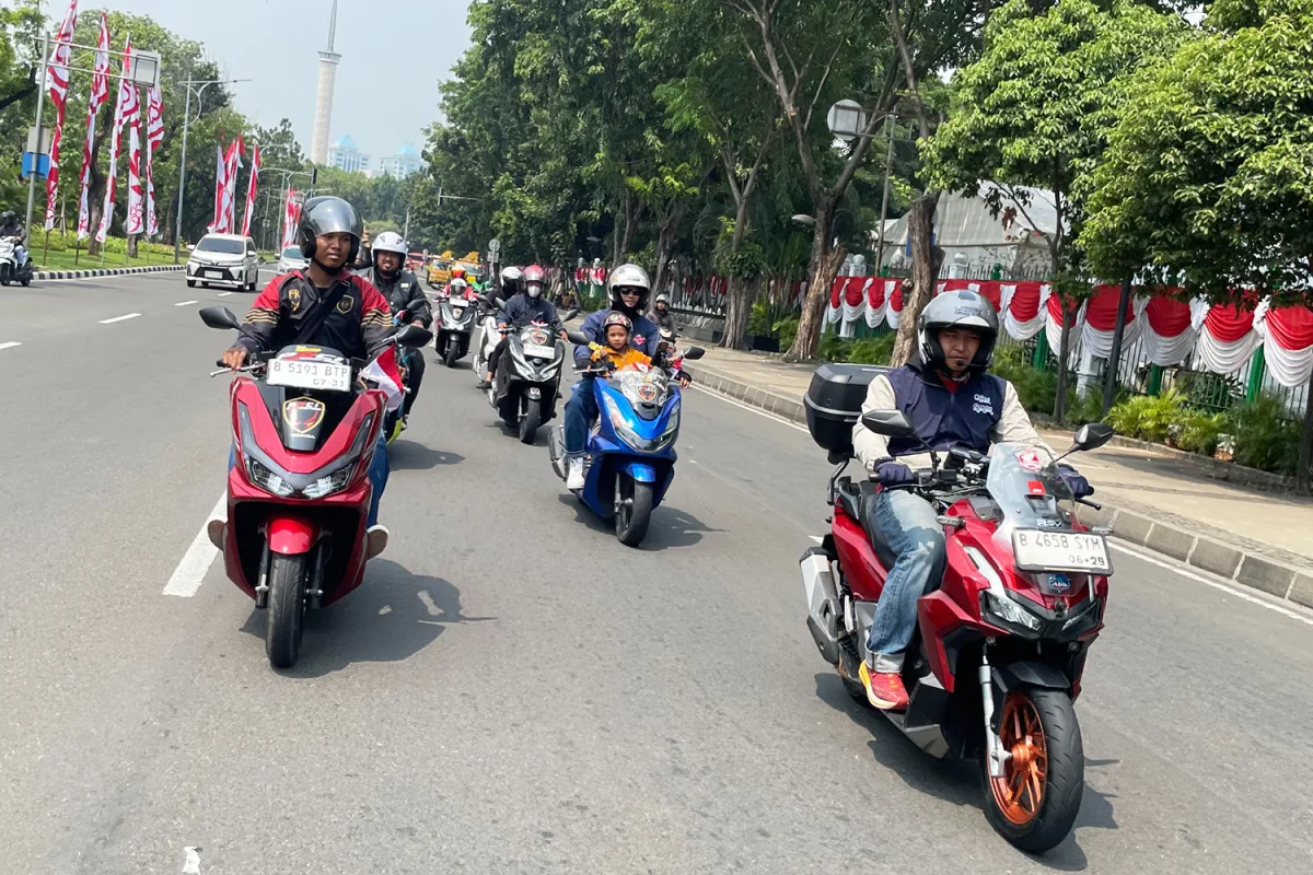 Seru! Komunitas Honda Convoy Merdeka Jelajah Sejarah Jakarta