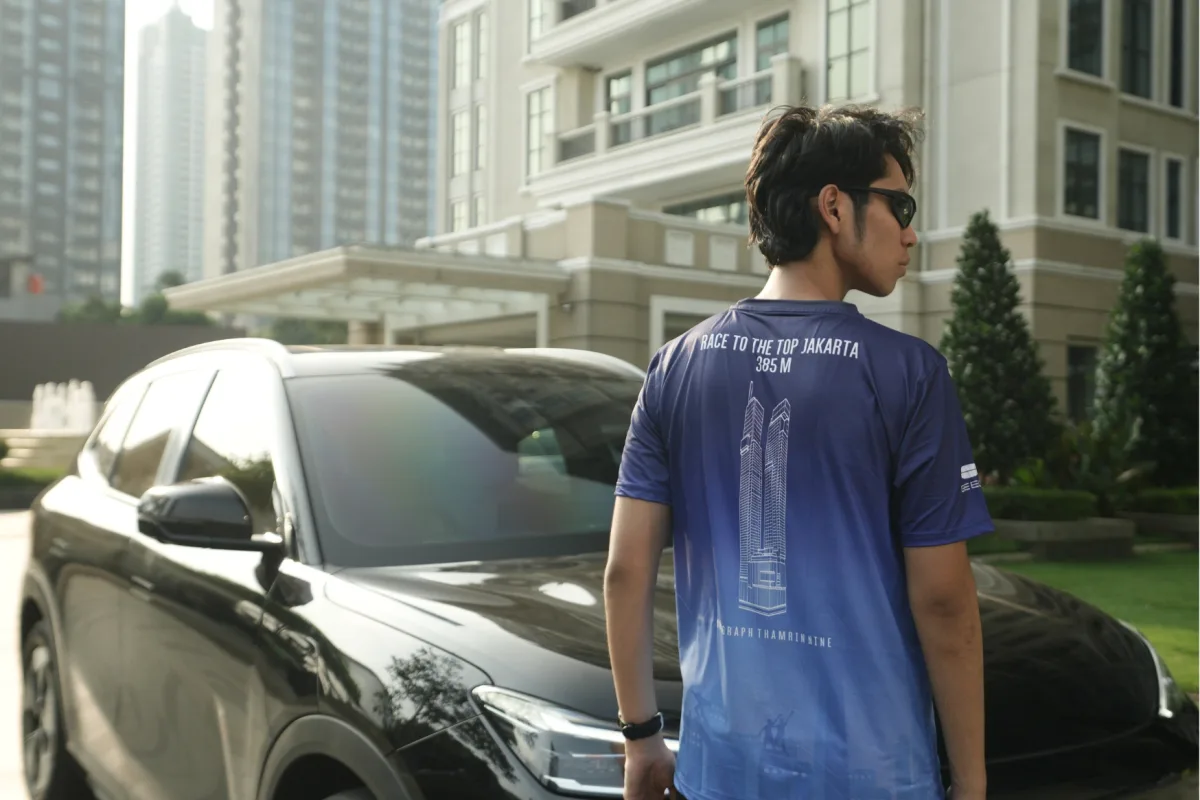 Geely Jadikan Jakarta Vertical Run 2026 Panggung Mobil Listrik