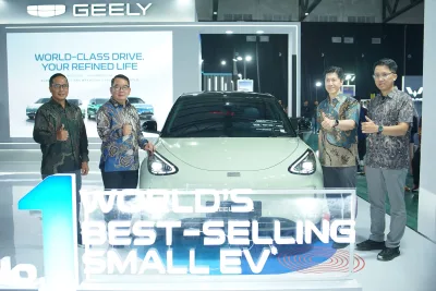 Geely Gebrak Makassar dengan Coolray dan Lini EV Terbaru