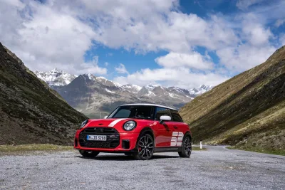 MINI 1965 Victory Edition: Pesona Mobil Reli Klasik & Estimasi Harga