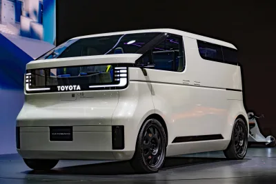 Strategi Multi-Pathway Toyota: Alasan Tak Cuma Fokus Mobil Listrik