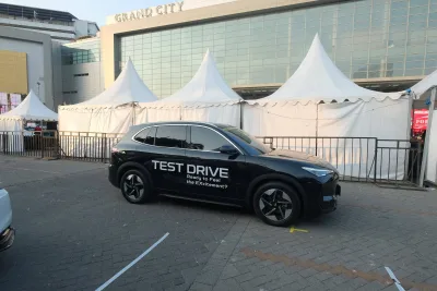 Sensasi Test Drive Mobil & Motor Impian di GIIAS Surabaya 2026