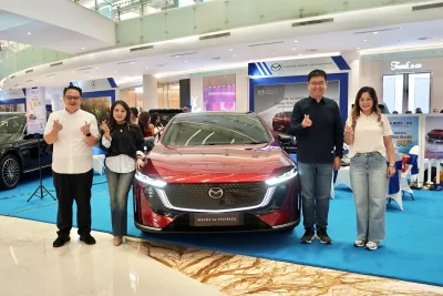 Mazda Bawa 3 Mobil Baru di Surabaya, Ada Listrik!