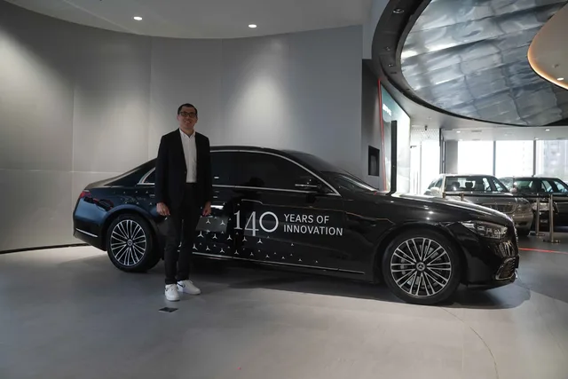 Mercedes-Benz Rayakan Ultah ke-140, S-Class Jadi Sorotan