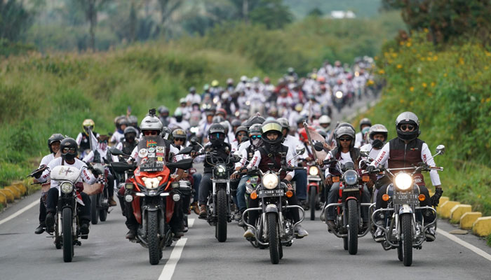 Ribuan Bikers Tumpah Ruah di Motocamp Ala Suryanation Danau Toba