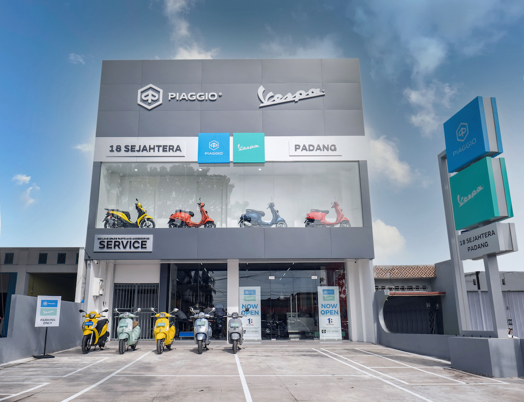 Piaggio Indonesia Buka Dealer Motoplex Dua Brand di Padang